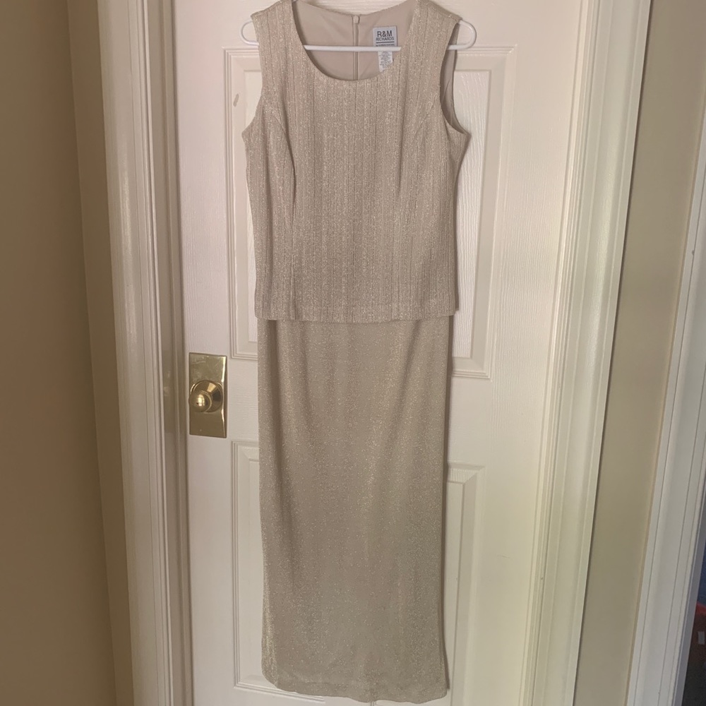R & M RICHARDS FORMAL GOWN - Picture 6 of 8
